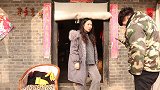 短剧：哥哥打工挣钱，妹妹却趁机把母亲扔水缸里，不想被哥哥撞见