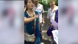 爆新鲜-20170726-“南北大战”再次开启：大妈相亲角抢人大打出手