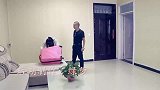 丈夫准备离婚搬走，妻子打开丈夫行李箱撕了离婚协议，结局暖心