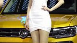 肤白貌美大长腿车模
