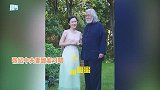 张纪中与小娇妻杜星霖深情对唱《甜蜜蜜》，却被批对口型摆拍明显