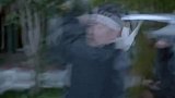 刀尖舞者：白浪手下的五个人冲进了渡边一郎家里，渡边一郎用武士刀跟几个人打了起来