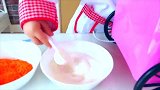 弟弟只是想吃棉花糖 没想到哥哥做了一屋子的棉花糖