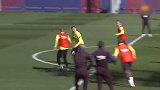 淘到宝了？联赛真香后训练也爆了 巴萨新援solo根本拦不住
