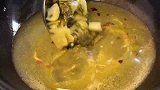 天哪，居然有这么还吃的鱼，我一口气干了好几碗米饭