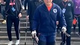 所谓的英雄，就是在认清生活真相之后依然热爱生活。