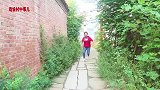 婆婆让公公去等玉米机子，没想公公跑去玩，儿子儿媳做法感人
