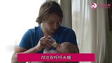 宝宝吃奶时间到了还在睡，需要叫醒喂奶吗很多宝妈可能都做错了