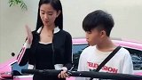 小伙不就是想跟女神在一起，这代价也太大了
