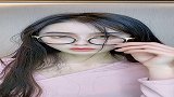 眼镜妹子化完妆秒变气质小姐姐