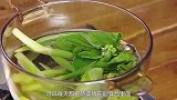 孩子不爱吃蔬菜，会导致营养不均衡，妈妈这样做让宝宝爱上蔬菜
