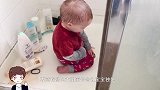 妈妈将宝宝独自留在家里，回家看到这一幕，妈妈差点笑岔气了