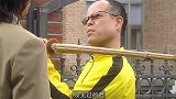 年轻的社团大哥上学，却忘掉了名字怎么写，这剧情也太搞笑了！