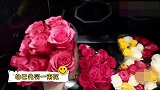 整蛊：美女给自己买花假装是别人买的，让男朋友吃醋