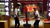 少数民族独特的表演.