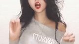 小姐姐不仅人好看身材还好，笑起来的时候感觉自己恋爱了！