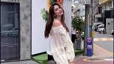 网红小姐姐街头自拍，美腿高跟鞋，对这样的打扮没有任何抵抗力！