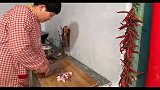 看我们做什么好吃的，每人1大碗，吃1口汁香四溢，太过瘾了