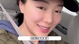 TVB女星马赛香港摆摊，独自推200斤货没包袱，曾因丑闻淡圈复出困难