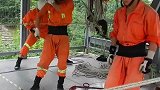 消防员的日常训练让人惊叹