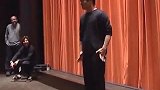李连杰现在表演翻子拳，全场尖叫