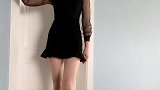 匀称大长腿穿短裤，显得美腿真高挑