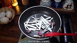 瘦肉炒什么配菜好吃家常菜，我认为瘦肉炒杏鲍菇好吃