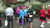 黄平“四月八”祭牛节民族节日，苗族妇女跳板凳舞