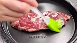 牛排怎样煎才能外焦里嫩又好吃呢?今天就把方法分享给大家