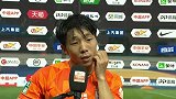 金敬道：高光表现回报李导 亲吻足球表白“情人”足球
