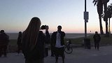 马伯骞的vlog-游威尼斯海滩