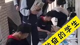 总不缺乏勤奋的学生，初三毕业留下的书本笔记