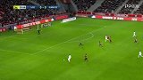 第34分钟里尔球员丰特射门