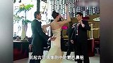 都说明道是娱乐圈的“樊胜美”，其实他的遭遇比樊胜美惨太多