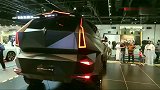 价值2500万的越野车，按下触摸屏瞬间才明白原来可以这么豪华