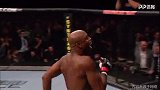 踢腿KO+两拳打懵对手！UFC现完美连招裁判赶紧叫停