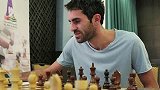 棋牌-15年-迪拜国际象棋公开赛 特级大师尼加利兹手机作弊被抓-新闻