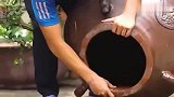 大水缸切开一个口，一开始没看懂，出来成品我心动了