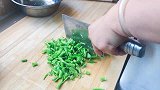 清炒时蔬，家常小炒菜，空心菜杆的美味吃法