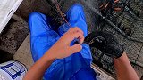 金金出海放渔网，意外收获数百斤超大海蛎，老渔民也是第一次见