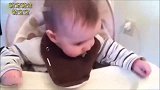 宝宝第一次尝牛油果，吃到怀疑人生！有趣的宝宝视频