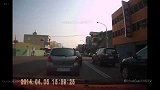 翔哥说车-20161108-路怒女司机不走寻常路