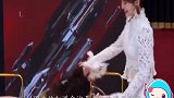 张雨绮看人眼光很准，弃蓝盈莹选张含韵，伊能静在她面前是小猫咪