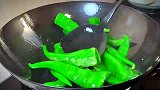酱焖尖椒小土豆，专治各种没胃口，你要吃不上三碗大米饭算我输