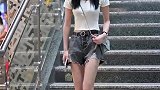 几天过去了，依然忘不了地铁站台，对我微笑的那个女孩，求捞！