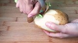 土豆丁怎么做才好吃？饭店大厨教我拿手做法，太香了