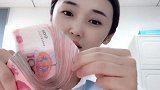 小姐姐你是点钞机吗，这速度，也真是厉害了！
