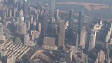 空中看南昌，城区很大，赣江水很清。南昌，还是很美的。