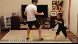 小孩4岁开始模仿李小龙，在网络上意外走红，被邀请到国外表演！