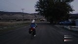 杨颖骑行遇生理期，工作人员让其休息，杨颖的反应让人心疼